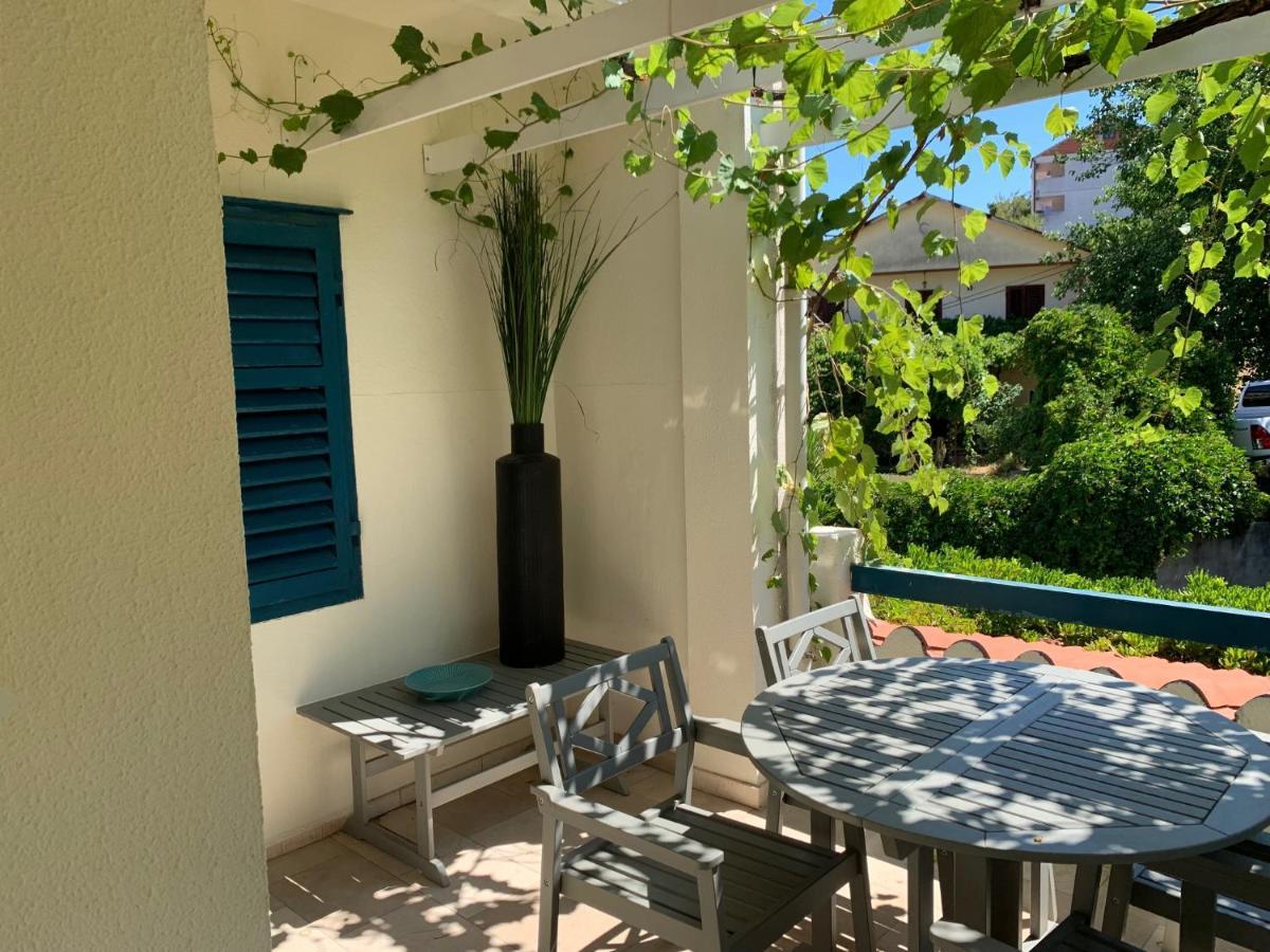 Cozy D&D Apartment Jelsa  Bagian luar foto